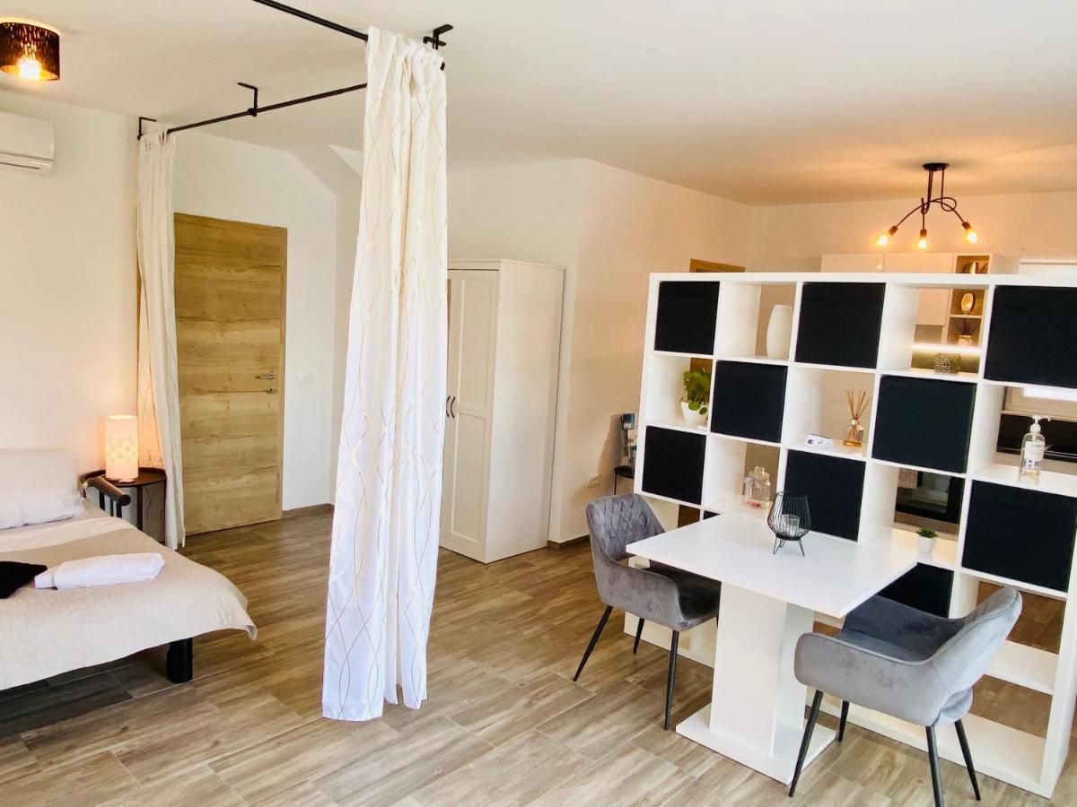 Studio For2 In Опатия Экстерьер фото